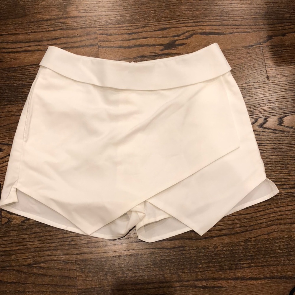 White asymmetric skort